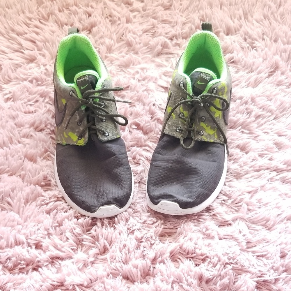 Black and Camo Print Nike Roshes